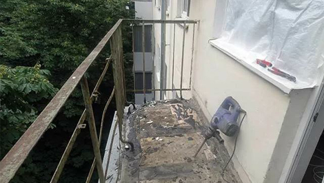 Демонтаж балкона